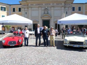 Il sindaco Bambini e il presidente del Circolo Epocar Alta Tuscia