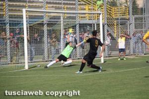 Una delle tantissime azione da gol della Viterbese