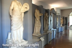 Il Museo nazionale Etrusco alla rocca Albornoz - Le statue del teatro di Ferento