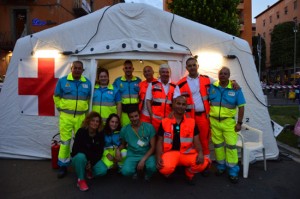 Il posto medico avanzato dell'Ares e della Misericordia in servizio a santa RosaIl posto medico avanzato dell'Ares e della Misericordia in servizio a santa Rosa