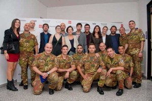 Brothers in Army - I militari e la troupe