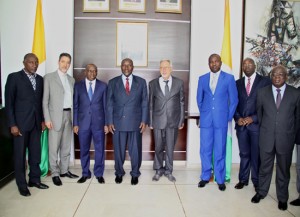 Presidente del Epc Consortium e di Cr Technology Systems Spa, Carlo Rovelli, e il presidente di Warex Srl, Giovanni Tirabassi insieme al Primo Ministro Ivoriano Daniel Kablan Duncan