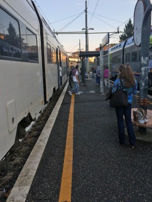 Treno in ritardo - Passeggeri fermi a Bracciano
