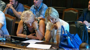 Daniela Bizzarri e Maria Rita De Alexandris alle prese col bando della Macchina