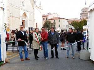 Il taglio del nastro di Gustatus 