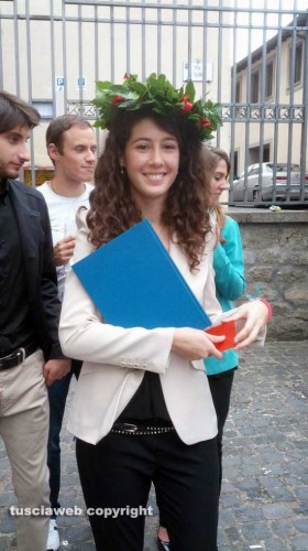 Viterbo - La neo dottoressa Fusi 