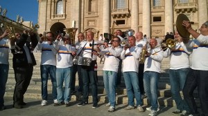 Gli Old rugby Viterbo a San Pietro incontrano Papa Francesco
