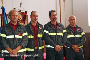 Il caposquadra Salvati con i vigili del fuoco Figliacconi, Olivieri e Ceccani