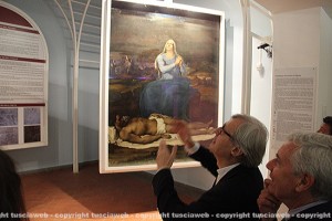 Apertura museo civico - Vittorio Sgarbi di fronte alla Pietà