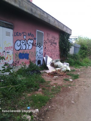 Viterbo - Il degrado nei dintorni del quartiere Villanova