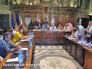 Viterbo - La seduta di consiglio comunale