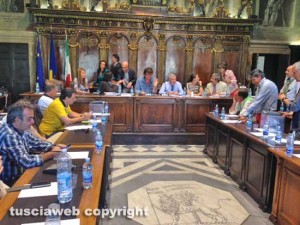Viterbo - La seduta di consiglio comunale
