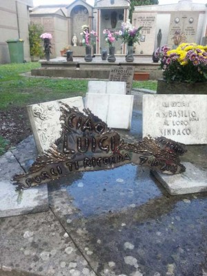 Viterbo - La scultura dell’artista siciliano Nino Ucchino