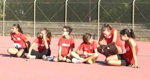 La squadra delle ragazze a Ostia