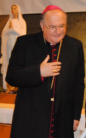 Il vescovo Romano Rossi
