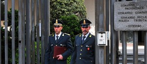 Il comando della guardia di finanza in via Cardarelli