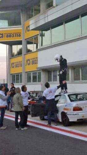 Il pilota Sandrucci a Vallelunga 