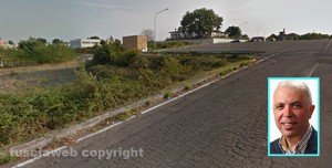 Montefiascone, la scarpata della zona artigianale in cui è caduto un 74enne con l'auto; Nel riquadro: l'ex assessore Maurizio Paradiso