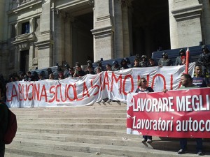 La protesta di studenti e insegnanti