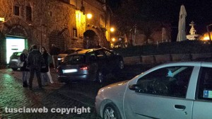 Viterbo - Macchine parcheggiate nel centro storico