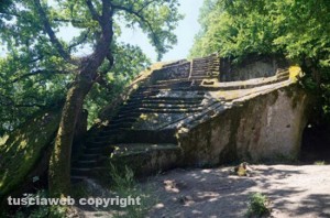 Bomarzo - La piramide etrusca