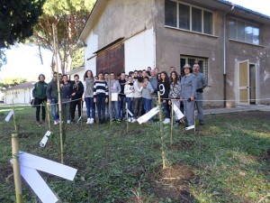 Tarquinia - La festa dell'albero all'Iis Cardarelli