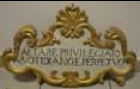 I reperti e opere recuperati dai carabinieri della stazione Roma-Monte Mario