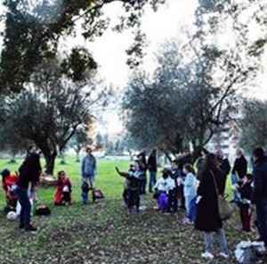 Il corso di percussioni per i bambini al parco delle Querce