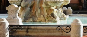Tarquinia - Un particolare della fontana 
