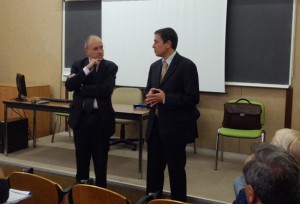 Unitus - II prof. Razzante ed il prof. Mechelli (a destra) direttore del Deim