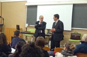 Unitus - II prof. Razzante ed il prof. Mechelli (a destra) direttore del Deim