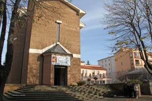 Viterbo - La parrocchia del Sacro Cuore al Pilastro