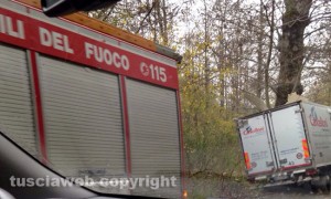 Il furgone fuori strada sulla Cimina