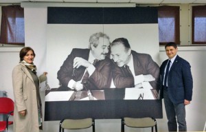 Viterbo - Il pannello con Falcone e Borsellino consegnato al carcere di Mammagialla
