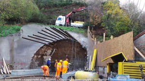 Valle Faul, il cantiere dell'ascensore verso il duomo