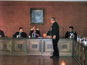 Bolsena - L'opposizione regala un salvadanaio a Equitani