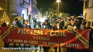 Civita Castellana - La fiaccolata dei lavoratori del distretto ceramico