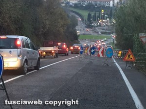 Viterbo - Voragine sulla Tangenziale ovest