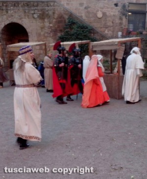 Il presepe vivente per le vie di Civita di Bagnoregio