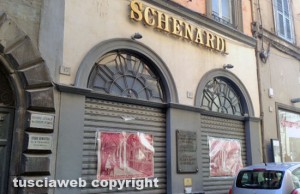 Schenardi - I cartelli all'ingresso