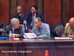 Consiglio comunale - al centro Stefano Quintarelli