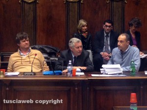 Consiglio comunale - al centro Stefano Quintarelli