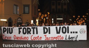 Viterbo - La fiaccolata di CasaPound di solidarietà con "Ervin, Dighino, Conte e Jacopetto" 