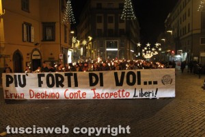Viterbo - La fiaccolata di CasaPound di solidarietà con "Ervin, Dieghino, Conte e Jacopetto"