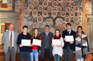 Tarquinia - Cerimonia consegna borse di studio ai diplomati con 100