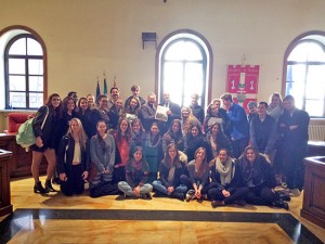 Viterbo - Danti incontri gli studenti americani