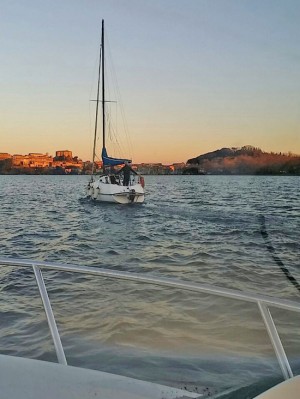 Bolsena - La barca a vela dopo il recupero