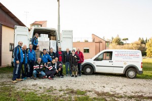 Il materiale che gli Gli Old rugby Viterbo hanno consegnato alla Caritas