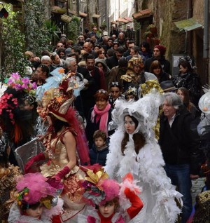 Il Cubo festival a Ronciglione