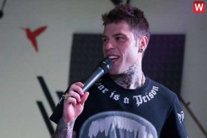 Viterbo - Fedez si esibisce al Subway
